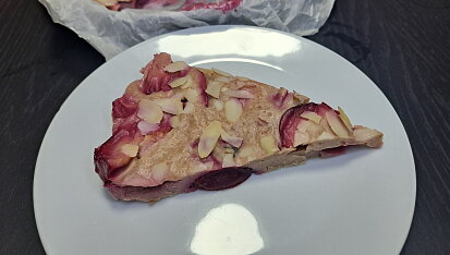 Jednoduchý švestkový koláč