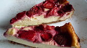 Nadýchaný jahodový cheesecake