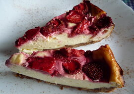 Nadýchaný jahodový cheesecake