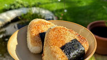 Surimi Onigiri