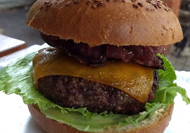 Klasický hamburger