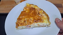 Slaný sýrovo-šunkový koláč