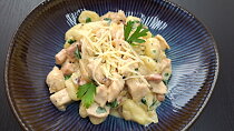 Krémové gnocchi s kuřecím masem a slaninou