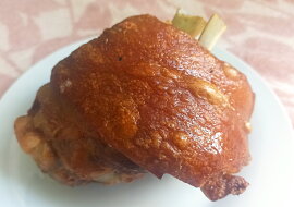 Křupavé koleno z horkovzdušné trouby (Crispy pata)