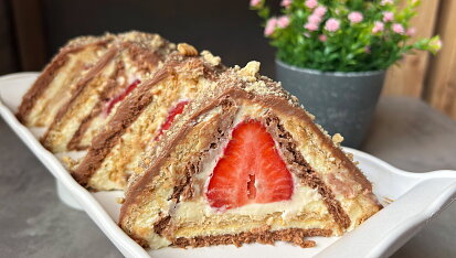 Jahodová BeBe střecha s mascarpone