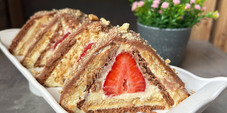 Jahodová BeBe střecha s mascarpone