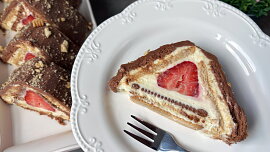 Jahodová BeBe střecha s mascarpone