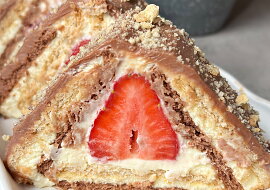 Jahodová BeBe střecha s mascarpone