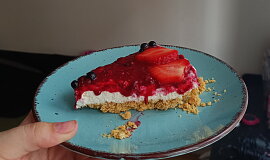 Nepečený cheesecake s ovocem