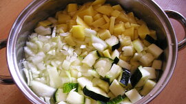 Dietní cuketová polévka