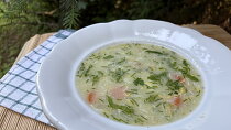 Zeleninová polévka s krupicí a vejcem