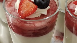 Panna cotta s jahodami