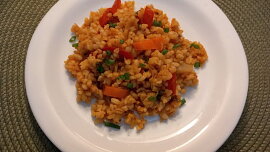 Bulgur s paprikami a ljutenicí