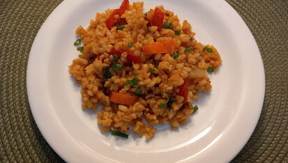 Bulgur s paprikami a ljutenicí