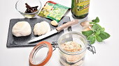 Nakládaná mozzarella s bylinkovou focacciou