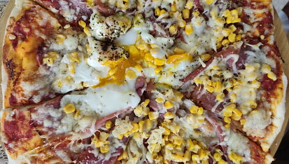 Pizza Bismarck