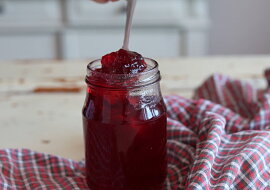 Domácí rybízová marmeláda