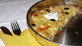 Španělská vaječná tortilla s olivami a sýrem