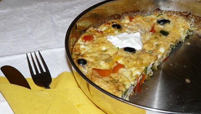 Španělská vaječná tortilla s olivami a sýrem