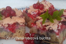 Zasněžená rybízová buchta podle receptu