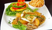 Kuřecí steak s hermelínem a mandarinkami