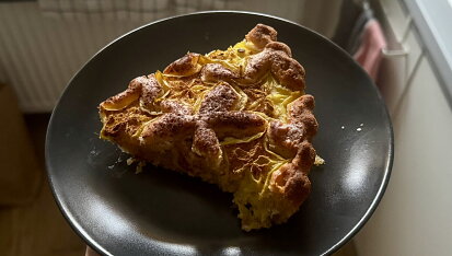 Litý ovocný koláč s karambolou