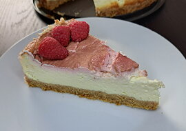 Malinovo-tvarohový cheesecake