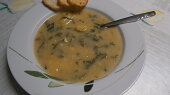 Mangoldová polévka s bramborem