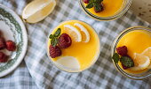 Panna cotta z podmáslí s citronovým krémem podle Míši Landové