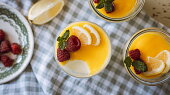 Panna cotta z podmáslí s citronovým krémem podle Míši Landové