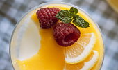 Panna cotta z podmáslí s citronovým krémem podle Míši Landové