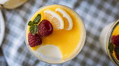 Panna cotta z podmáslí s citronovým krémem podle Míši Landové