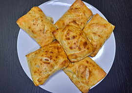 Taštičky se šunkou a sýrem
