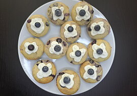 Borůvkové muffiny z kefírového těsta