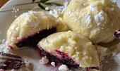 Babiččiny kynuté borůvkové knedlíky (Děkuji za recept, zrovna dneska jsem je dělala a jsou opravdu dobré. I s těstem se dobře pracuje.)