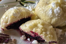 Děkuji za recept, zrovna dneska jsem je dělala a jsou opravdu dobré. I s těstem se dobře pracuje.