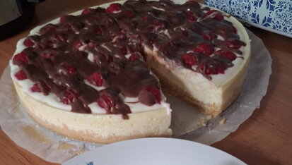 Cheesecake, S malinami a čokoládou