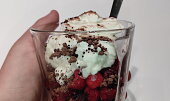 Krém z mascarpone a šlehačky s jahodami