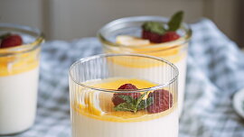 Panna cotta z podmáslí s citronovým krémem podle Míši Landové