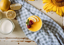 Panna cotta z podmáslí s citronovým krémem podle Míši Landové