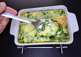 Zapékané kuřecí kousky se špenátem a feta sýrem