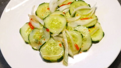 Okurkový salát s chilli