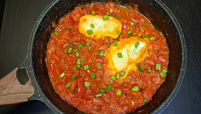 Shakshuka (rajčatová omáčka s vejci)