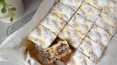Stracciatella buchta s tvarohem