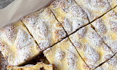 Stracciatella buchta s tvarohem