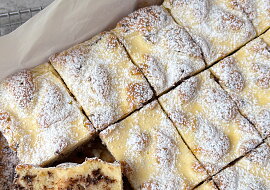 Stracciatella buchta s tvarohem