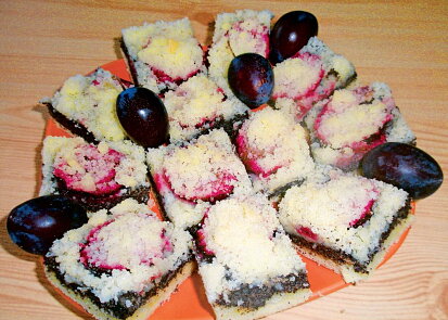 Křehký švestkový koláč