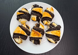 Makové croissanty