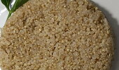 Quinoa - jako příloha nebo zavářka do polévek (U nás býva ako príloha, alebo základ šalátov.)