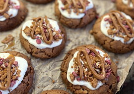 Lotus cookies